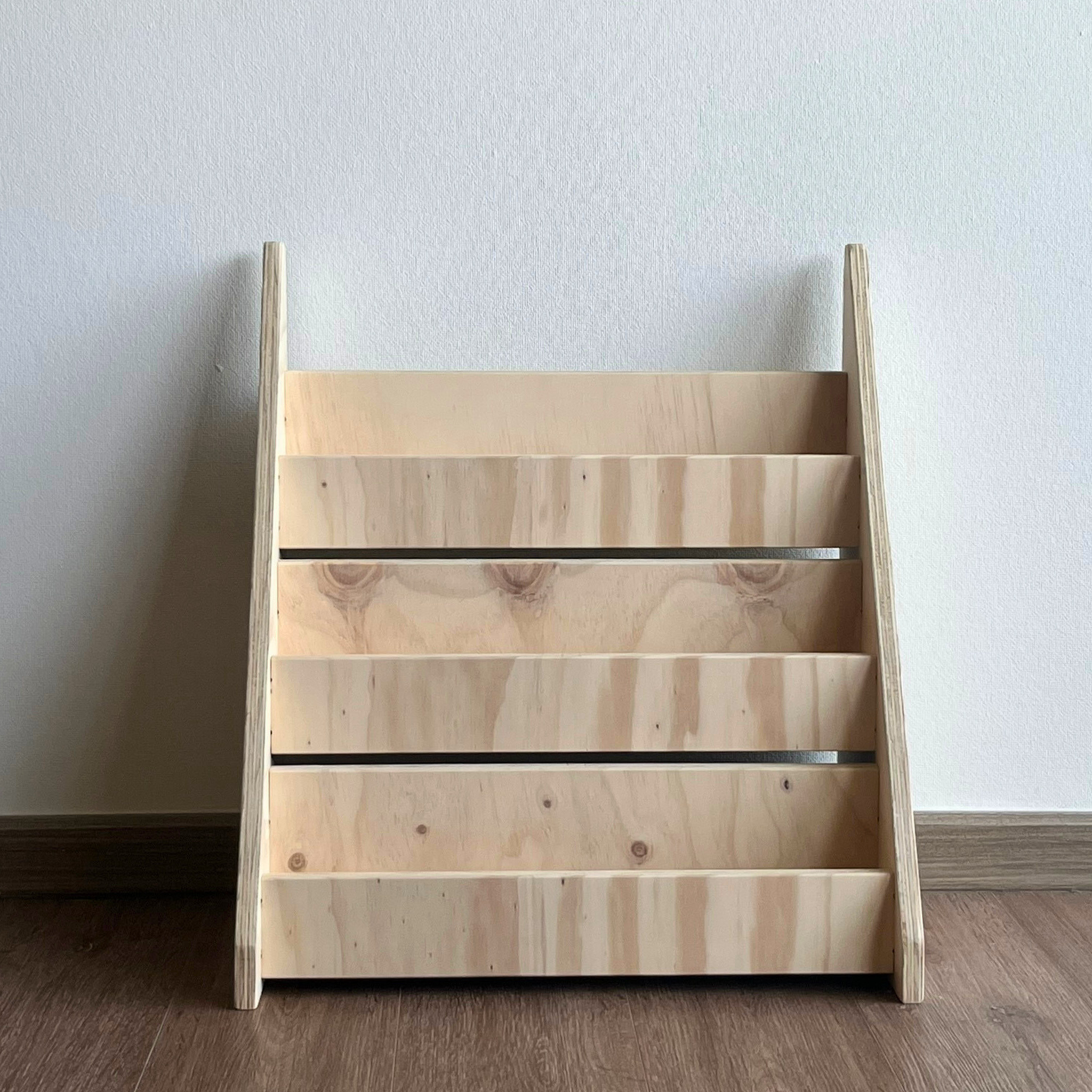 📚 Librero Montessori S – Autonomía, orden y amor por la lectura