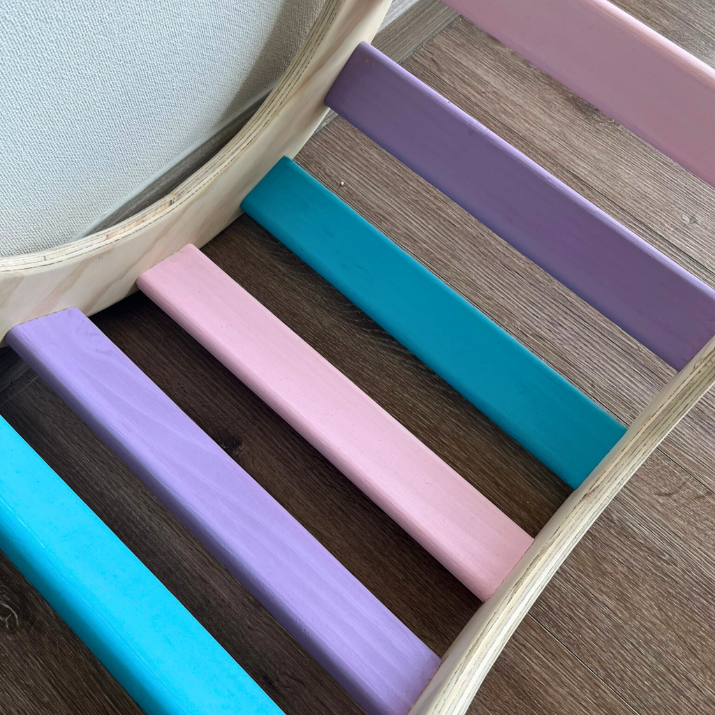 🌙 Balancín S Pikler Montessori – Movimiento libre en formato compacto