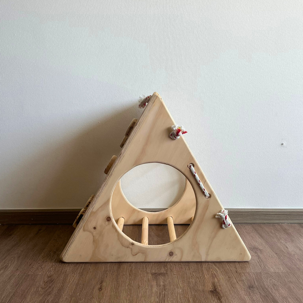 🔺 Triángulo Pikler 3 en 1 – Escalada, equilibrio y aventura sin límites