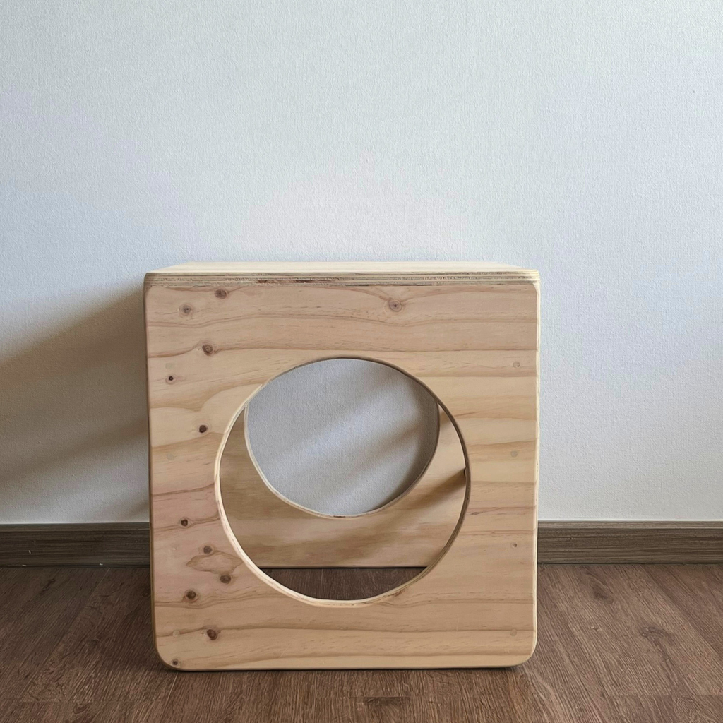 🧩 Cubo Pikler Montessori – Exploración, equilibrio y juego libre