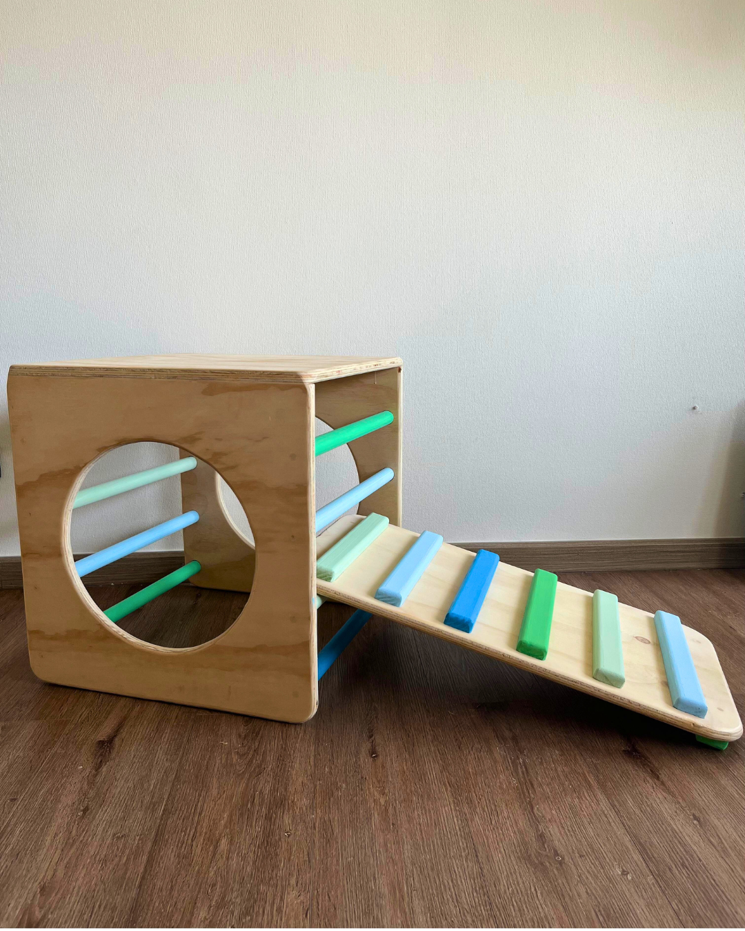 🌿 Set de Tres Juegos Pikler Montessori (Arco + Cubo + Rampa)