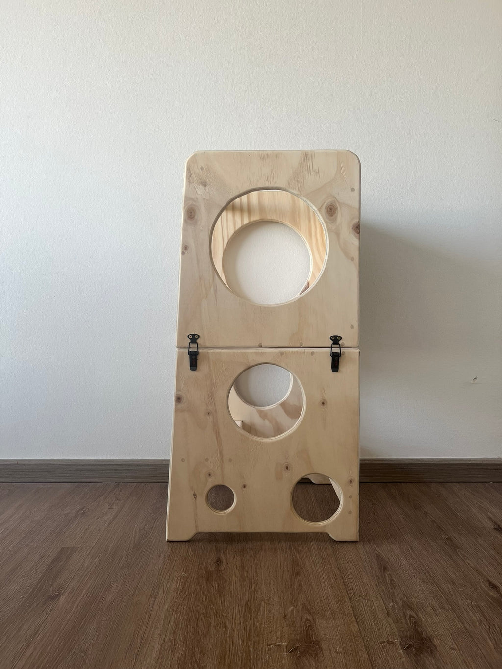 🪜 Torre de Aprendizaje Montessori – Participar, explorar y crecer con autonomía