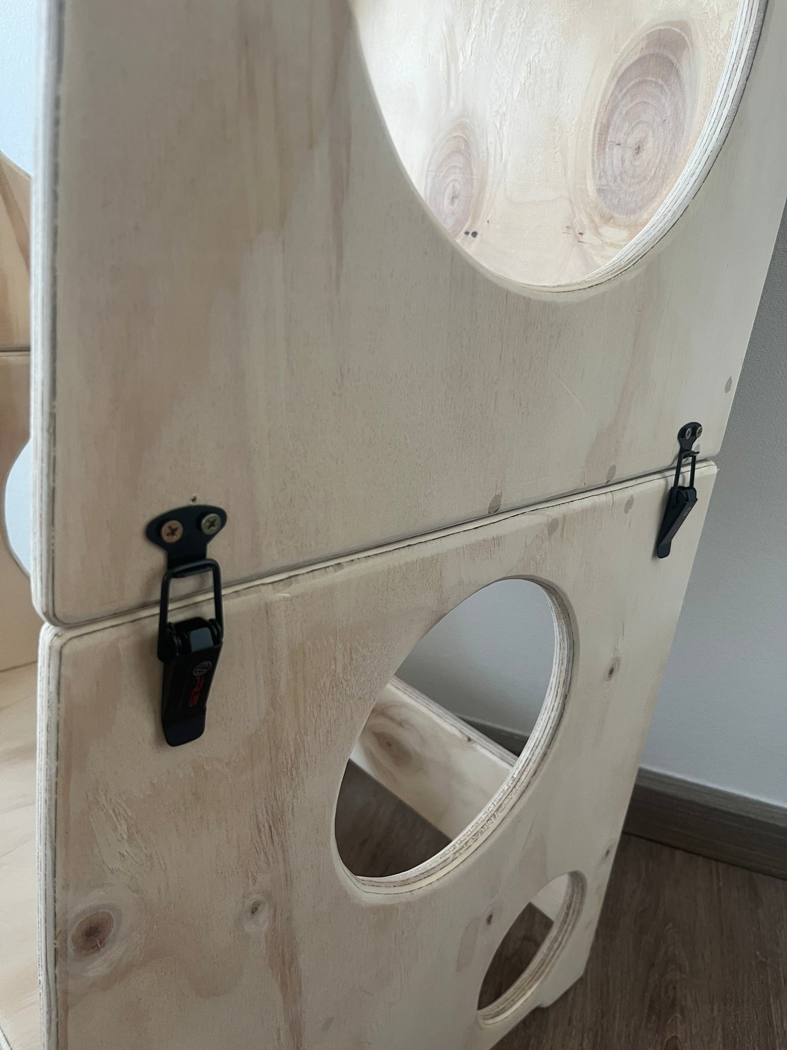 🪜 Torre de Aprendizaje Montessori – Participar, explorar y crecer con autonomía