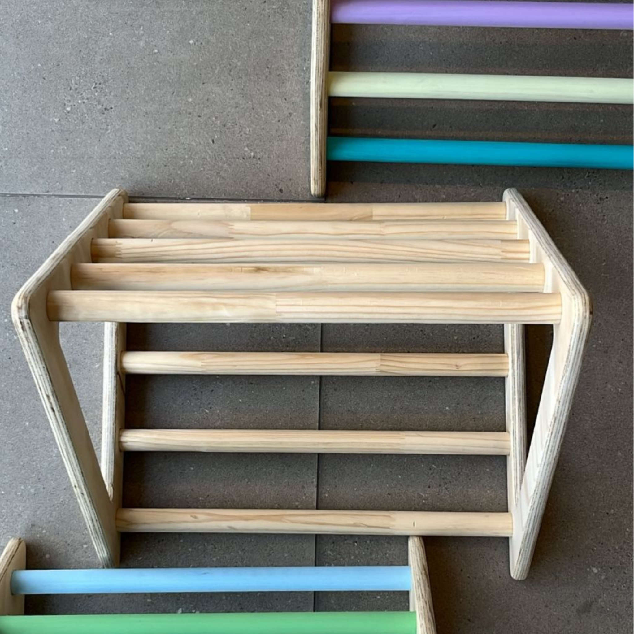 🧗‍♂️ Triángulo Pikler Montessori – Escalador de madera